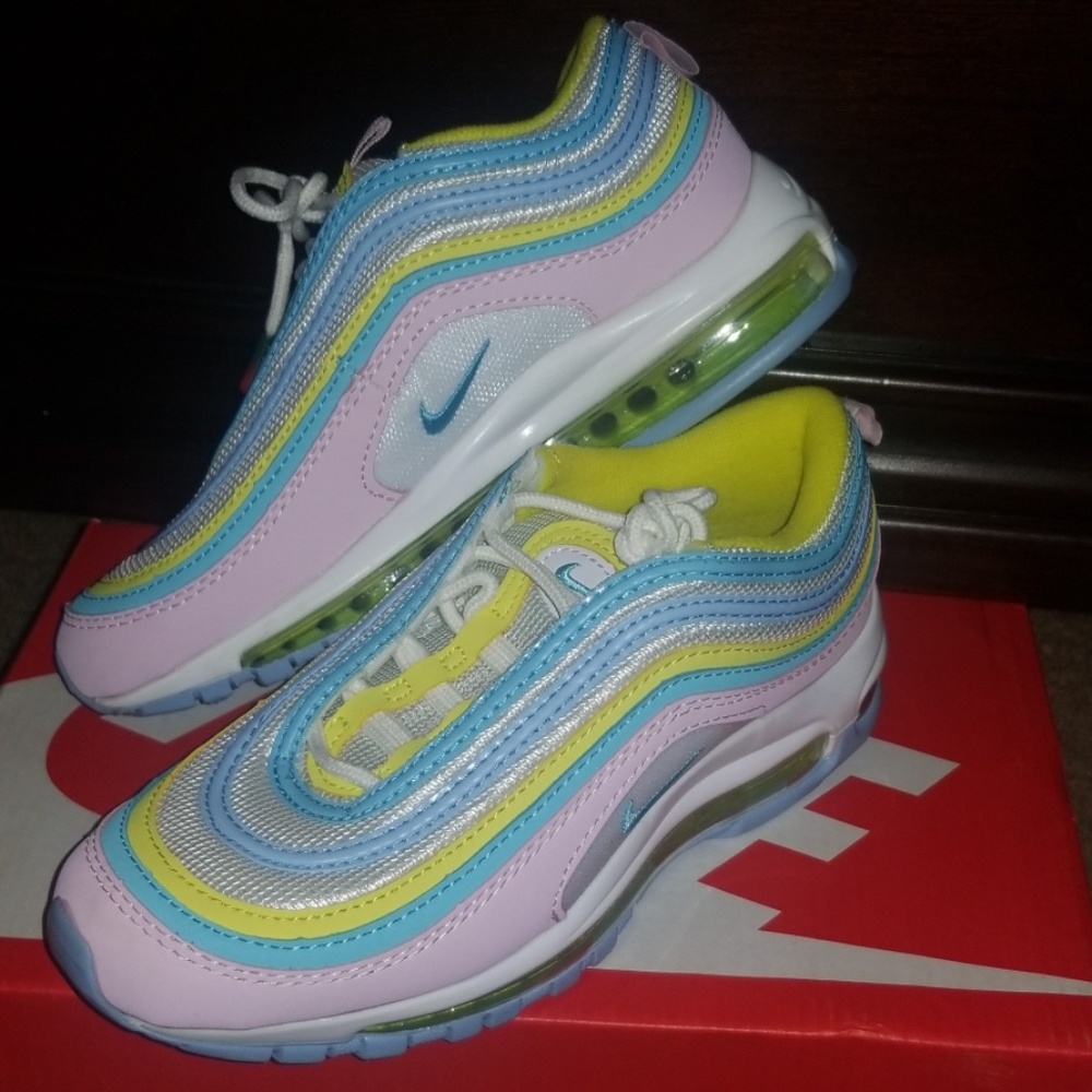Nike air max